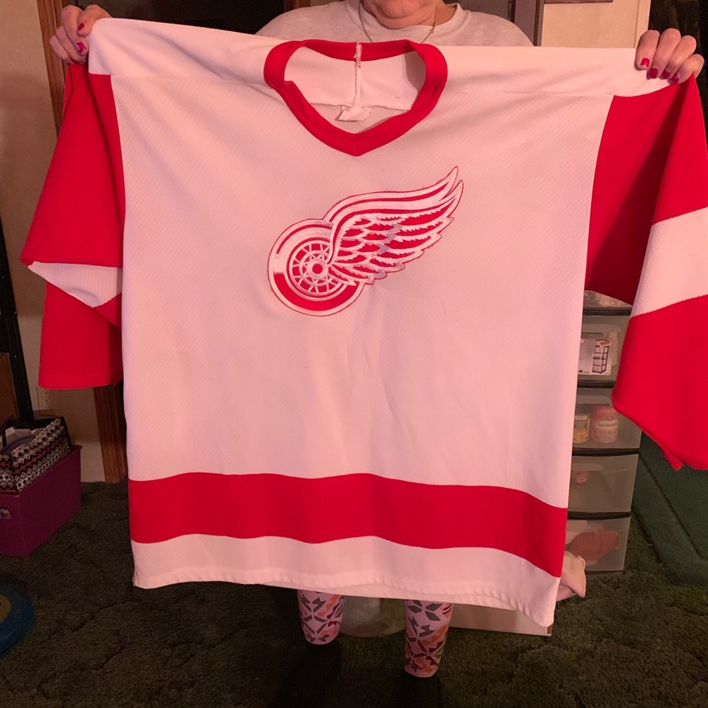 Red Wings Jersey